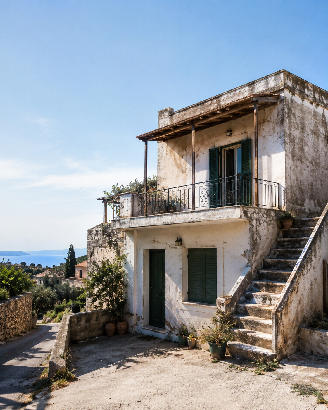House in Crete with renovation potential